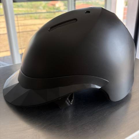 Casque NACA Gravity S Noir mat taille S avec visi&egrave;re 