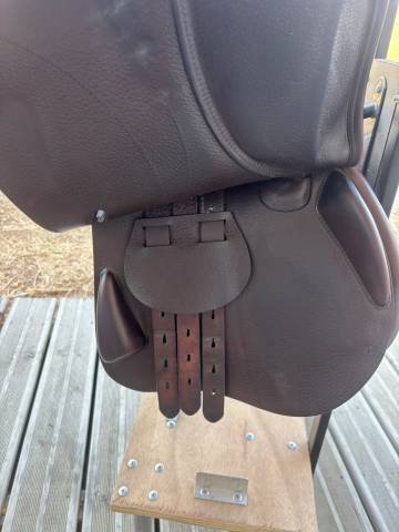 Selle Equipe Expression 17,5