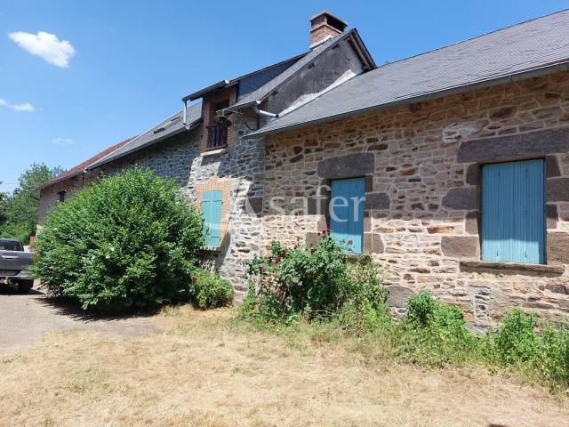 Propri&eacute;t&eacute; agricole d'environ 50 ha sur le Plateau de Millevach