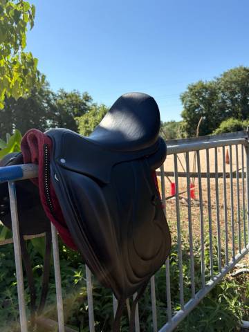 Selle dressage Antar&egrave;s Cadence