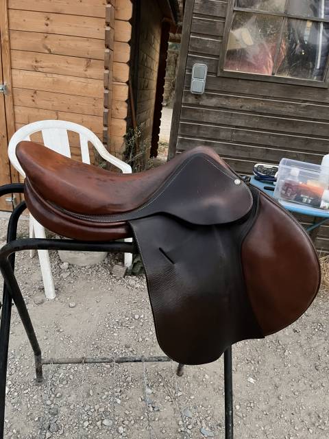 Selle Butet 17 pouces
