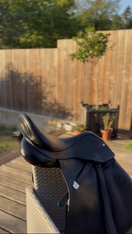 Selle Bates taille 17