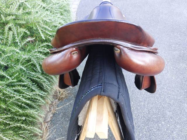 Selle Meyer 17 pouces de 2019
