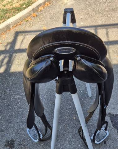 Selle de dressage