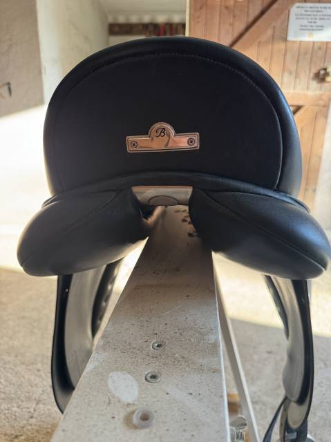 Selle Bates innova dressage 17,5p