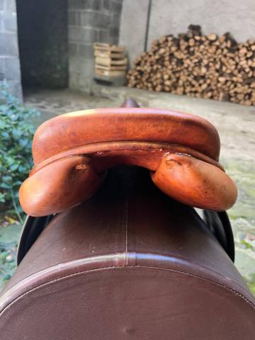 selle BUTET 18'' ann&eacute;e 2011