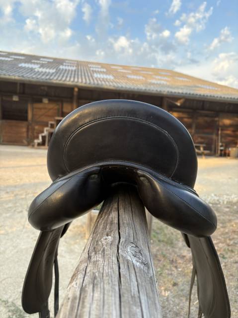 Selle de dressage Devoucoux