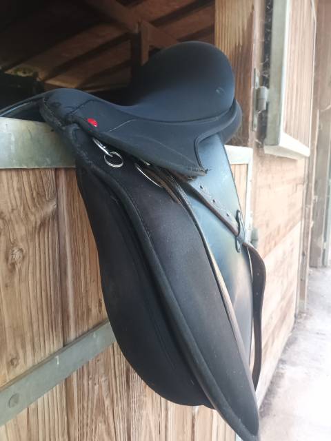 Vends selle mixte 