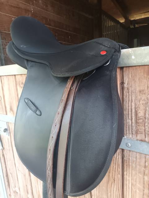 Vends selle mixte 