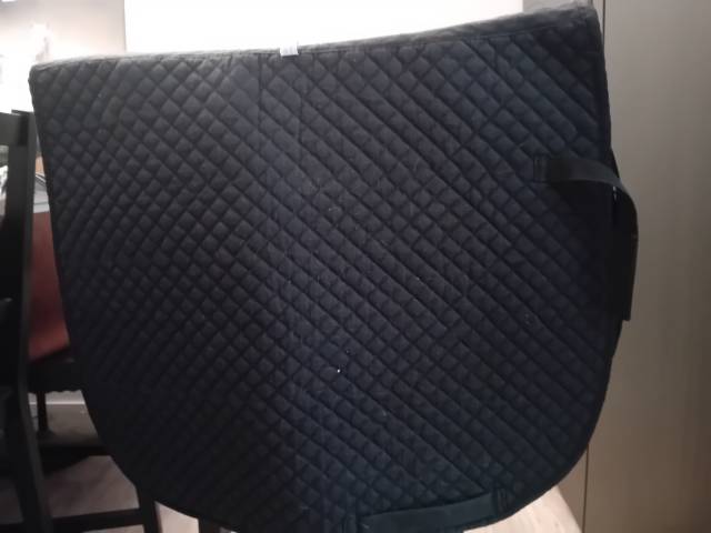 Tapis de selle chabraque noir