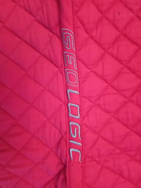 Tapis de selle rouge