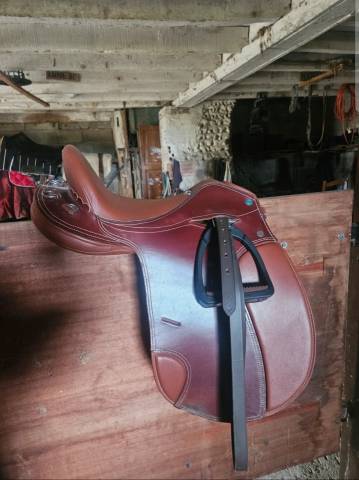 Selle Norton 16"5