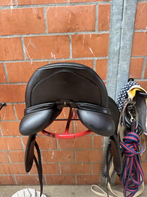 Selle  Aviar &agrave; vendre