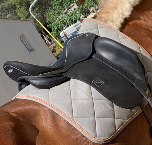 Selle de dressage childeric 18 2019 
