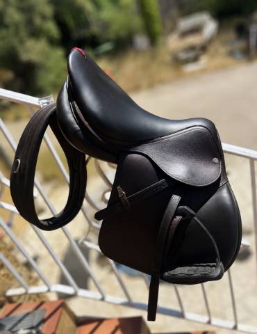 Selle &Eacute;quipe  mixte avec sangle et &eacute;trivi&egrave;res