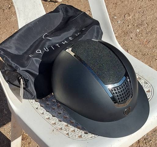 Casque dressage equitheme