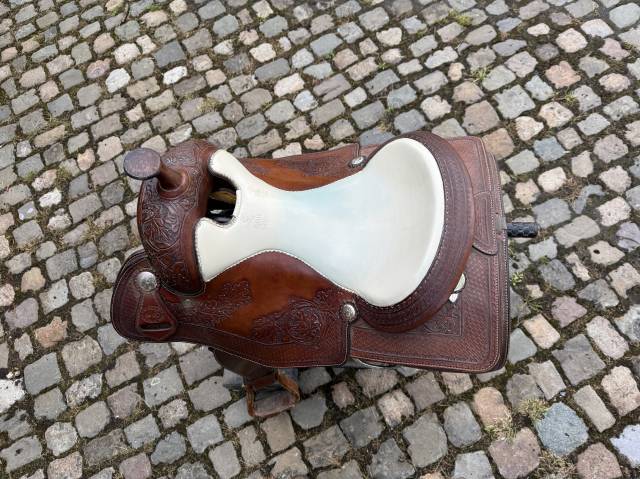 Selle western de type trail
