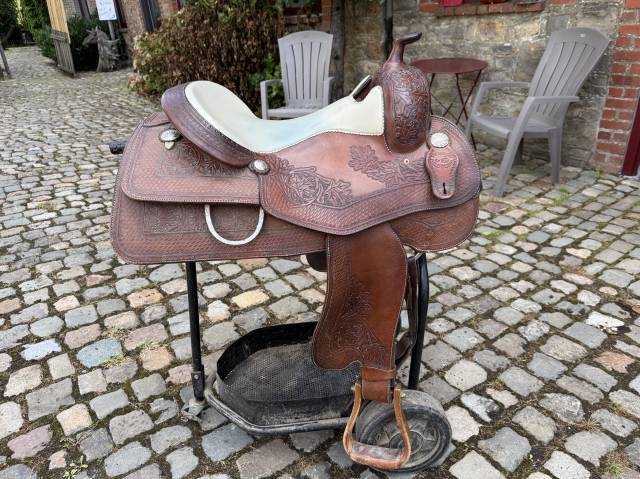 Selle western de type trail