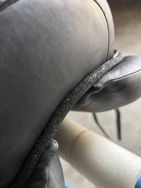 Selle de dressage Devoucoux Makila Lab 