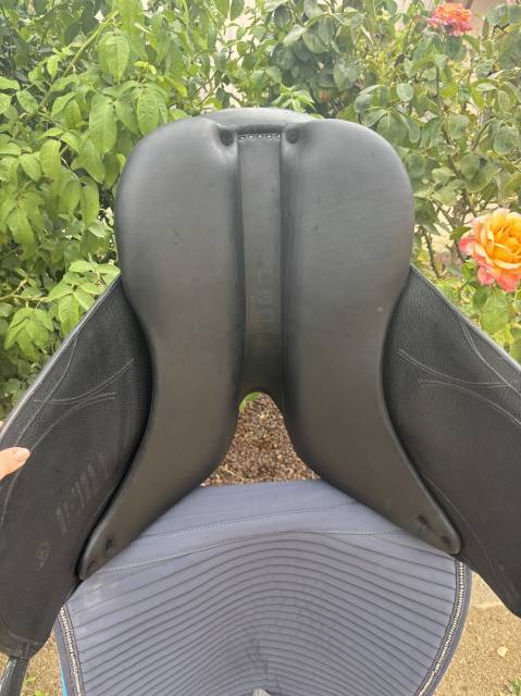 Selle de dressage Devoucoux Makila Lab 