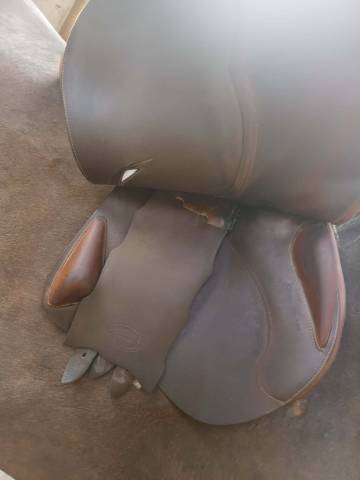 Selle devoucoux taille 17&rsquo;&acute;5 ann&eacute;e 2013