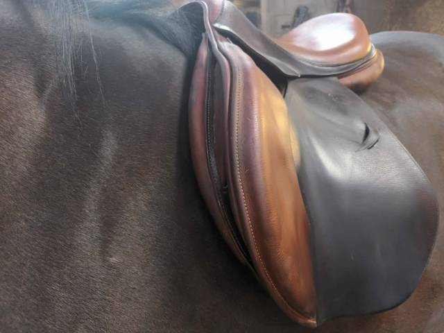 Selle devoucoux taille 17&rsquo;&acute;5 ann&eacute;e 2013