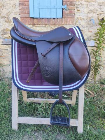 Selle forestier 16" &eacute;quip&eacute;e 
