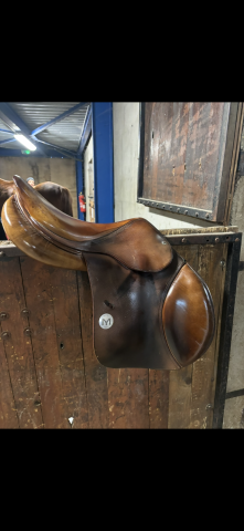 Selle meyer de taille 17,5 