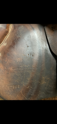 Selle meyer de taille 17,5 