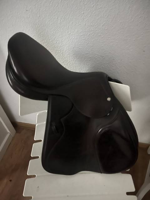Selle Equipe Synergy 17"