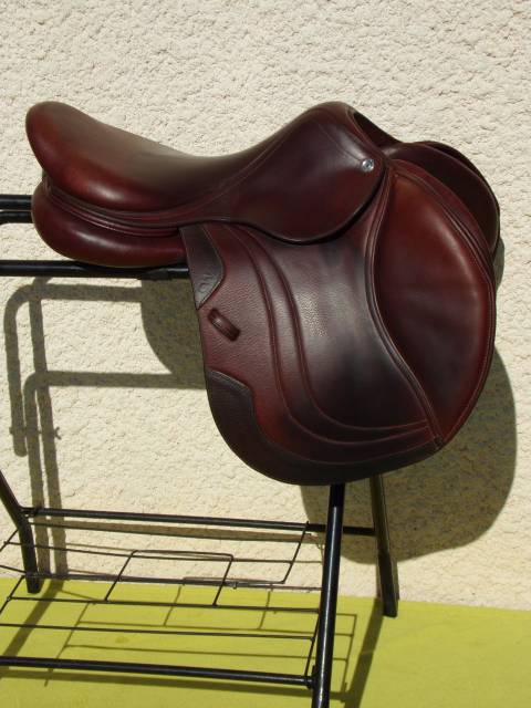 Selle CWD SE02 17'5 Magnifique Doubl&eacute;e Veau