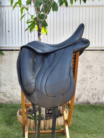 Selle de dressage - Antar&egrave;s concept - Excellent &eacute;tat 