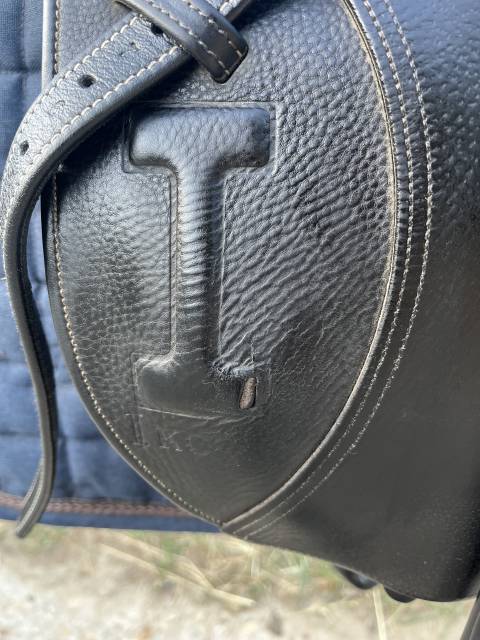 Selle Ikonic &Eacute;lite 18 pouces