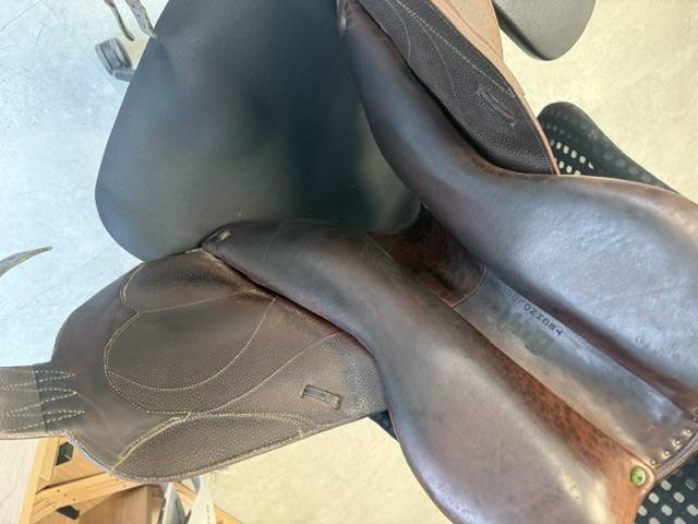 Selle Devoucoux Chiberta 17,5 pouces Q2A 2015