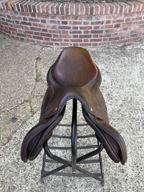 Selle Meyer 17 pouces