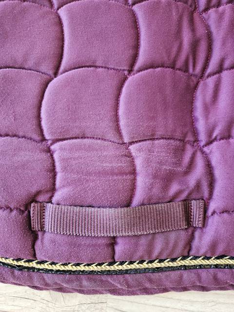 Tapis Equid&eacute;es prune