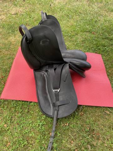 Selle de dressage Euroriding (Diamand)