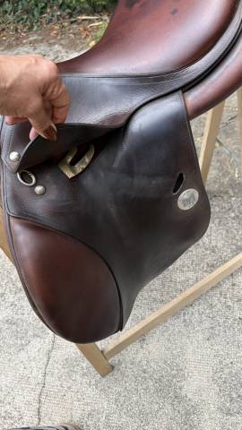 selle MEYER 17 pouces