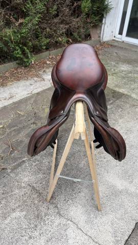 selle MEYER 17 pouces