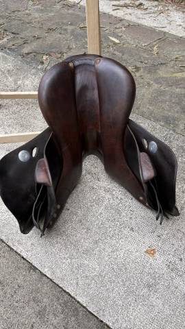 selle MEYER 17 pouces