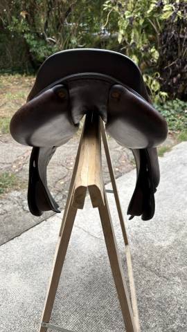 selle MEYER 17 pouces
