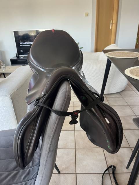 Selle Equipe Synergy Special 17 pouces 