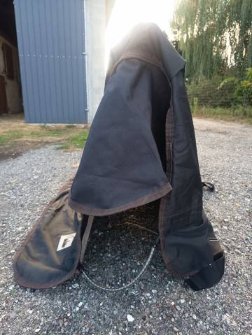 Couverture imperm&eacute;able poney 