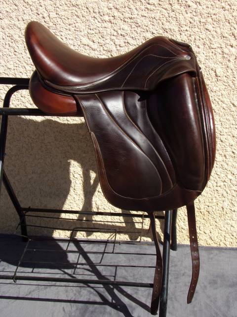Selle Dressage Antares Concept 17'5