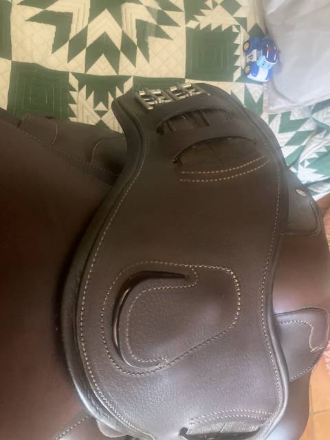Selle de dressage Antares
