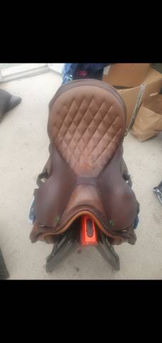 Selle Ronzon mod&egrave;le Kazakh 17'5