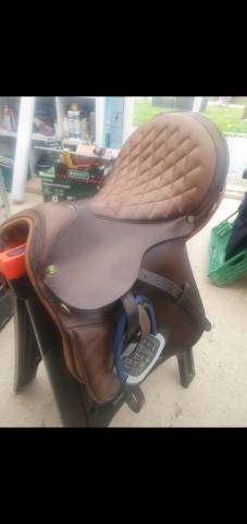 Selle Ronzon mod&egrave;le Kazakh 17'5