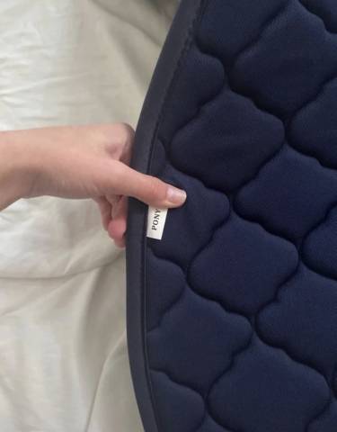Tapis bleu marine 