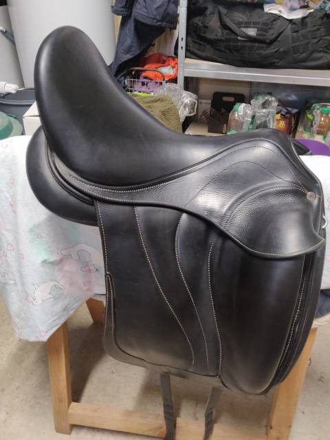 Selle de dressage Antar&egrave;s 17,5" 