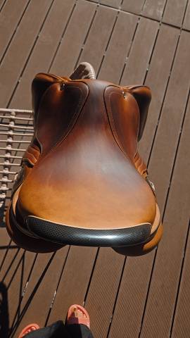 Selle 2GS CWD 16,5 pouces tabac 